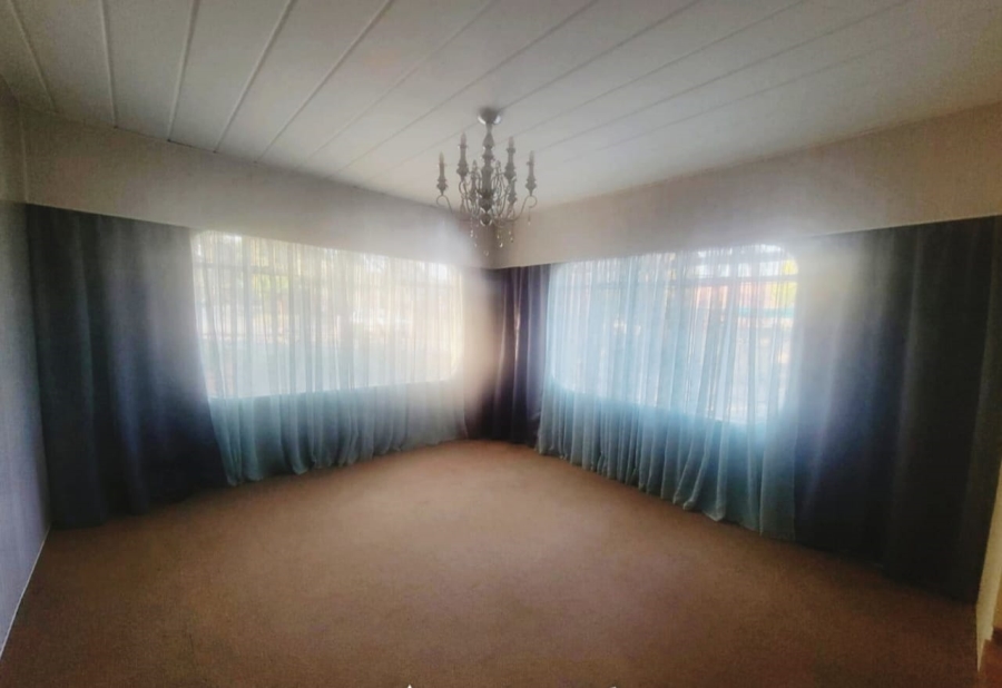 3 Bedroom Property for Sale in Uitsig Free State